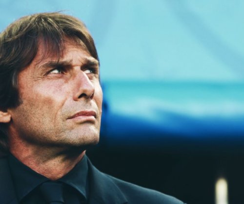 Conte njofton largimin nga Napoli