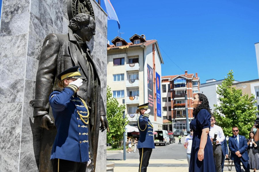 dita-e-presidentit-osmani-rugovizmi-mbetet-udherrefyes-i-shtetit-te-kosoves