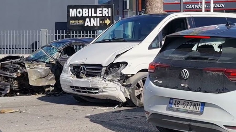 E rëndë në Elbasan  automjeti përplas për vdekje një 7 vjeçar