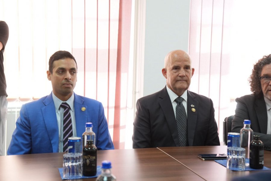 Delegacioni i kongresistëve në Preshevë  Ka probleme reale mes shqiptarëve dhe Serbisë