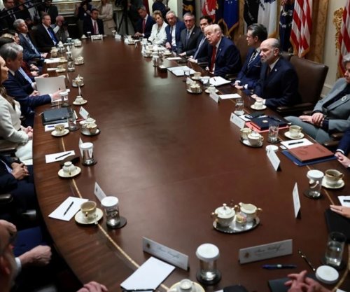 Trumpi do të takojë kabinetin me bisedime për Iranin në një fazë vendimtare