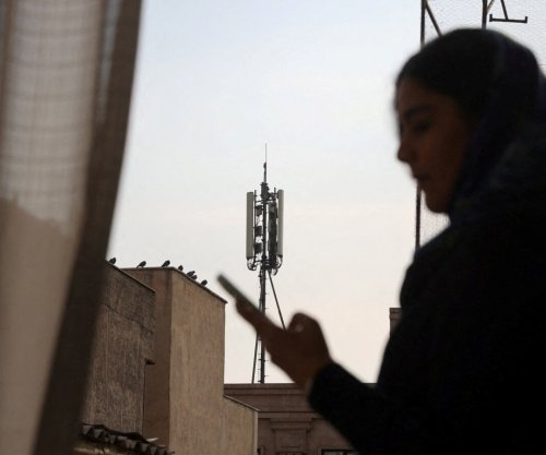 Interneti rikthehet pjesërisht në Iran, pas 88 ditësh bllokade