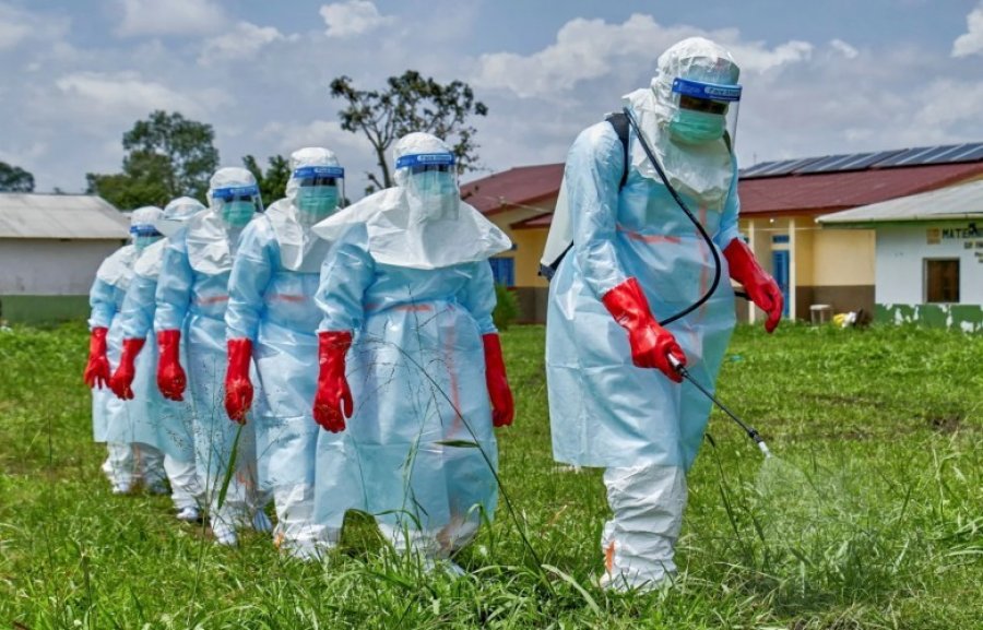 OBSH: Lufta po pengon frenimin e Ebola-s në Kongo