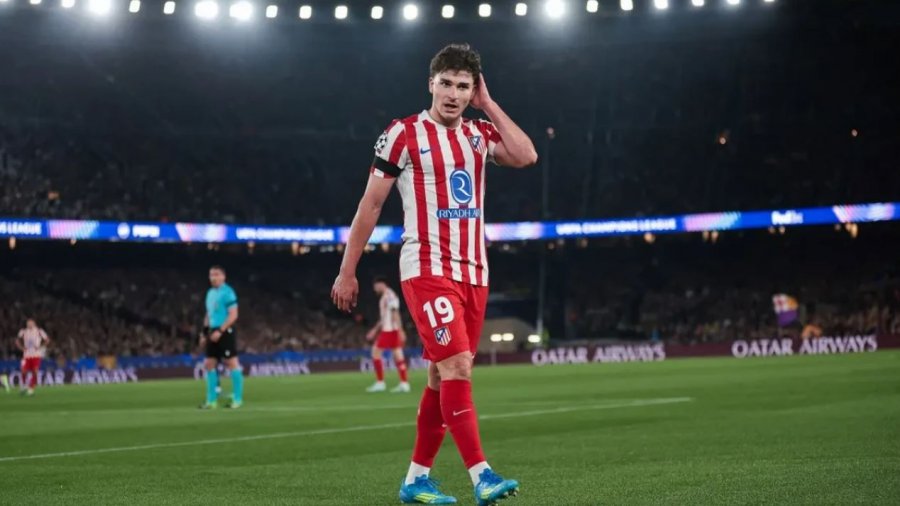 barcelona-paraqet-oferten-e-pare-per-julian-alvarez-70-milione-plus-nje-futbollist