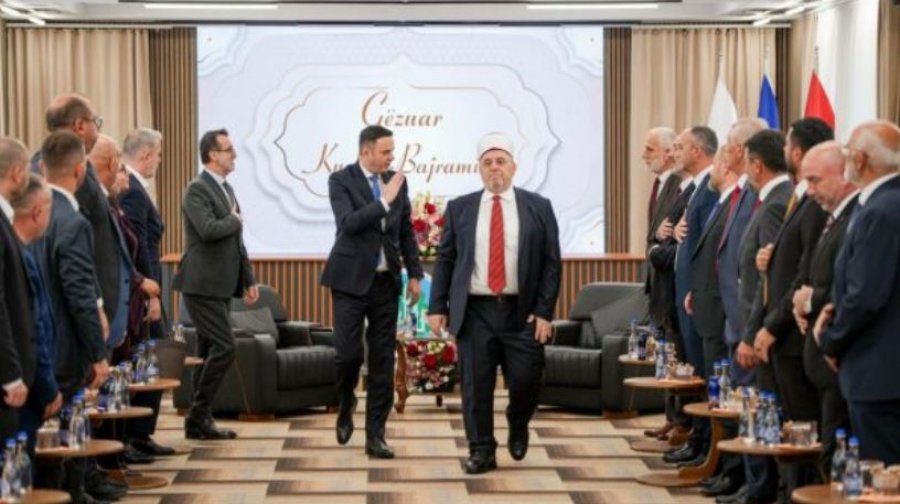 Abdixhiku me bashkëpunëtorë takon Tërnavën: E përgëzova për punën që BIK e bën në mbështetje të familjeve në nevojë