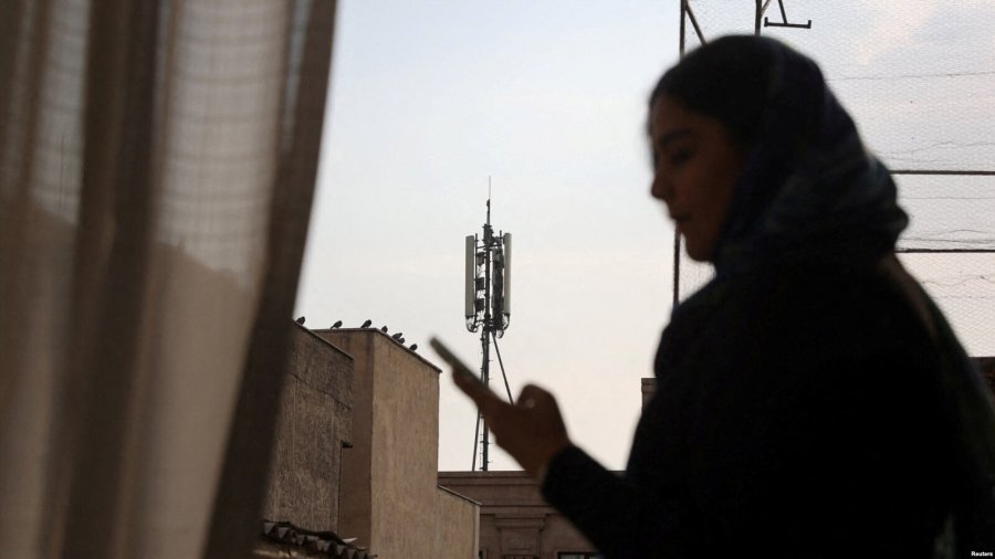 interneti-rikthehet-pjeserisht-ne-iran-pas-88-ditesh-bllokade