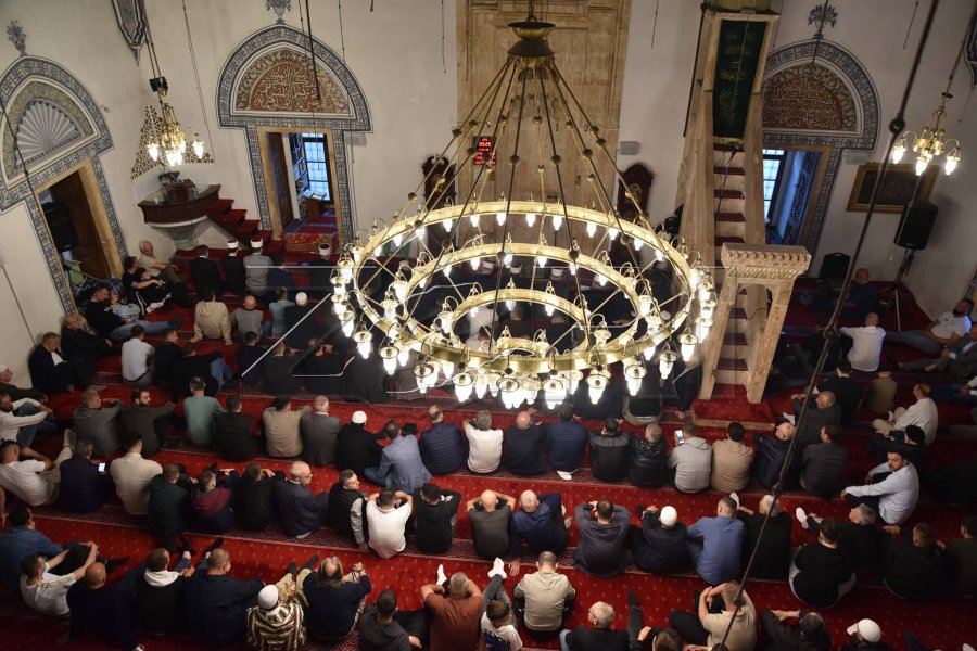 Falet namazi i Kurban Bajramit në Kosovë