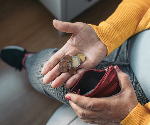INSTAT: Mbi 245 mijë shqiptarë në varfëri të skajshme
