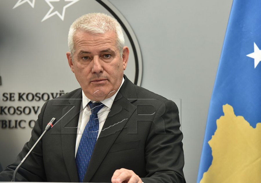 Sveçla pas arrestimeve për krime lufte  S do të ketë kompromis ndaj autorëve të krimeve në Kosovë