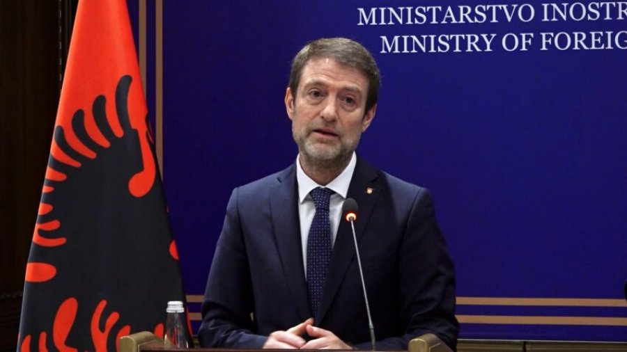 hoxha-per-c-njohjen-nga-mali-i-zi-institucionet-atje-nuk-do-te-ndikohen-nga-nisma-te-tilla-periferike