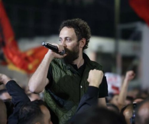 Haziri: Do të qëndrojmë gjithë natën në shesh, nesër në orën 08:00 të gjithë para dyerve të Kuvendit