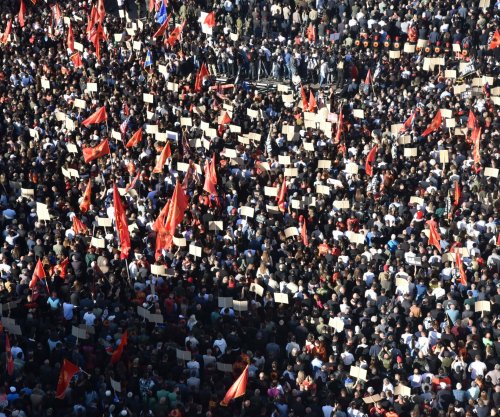 Associated Press për protestën në Prishtinë: Më e madha mbarëkombëtare deri tani kundër Speciales