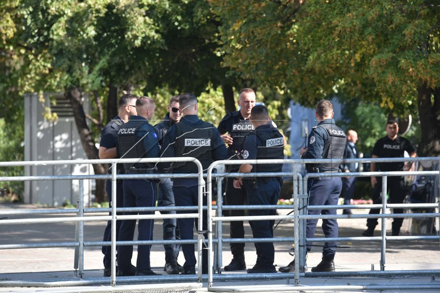 Policia paralajmëron kufizime të qarkullimit gjatë protestës në Prishtinë