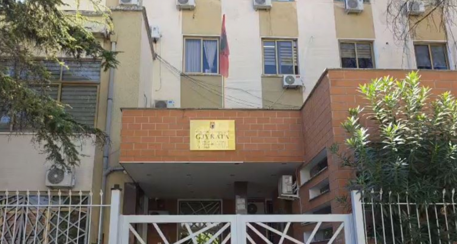 Gjykata e Fierit cakton masën për këngëtarin Erind Xhaferi