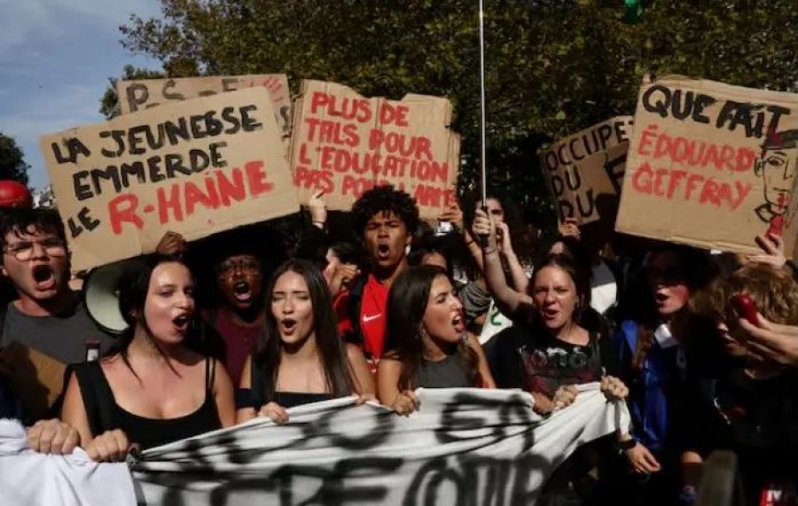 protesta-masive-te-nxenesve-ne-france-mbi-5-mije-te-arrestuar