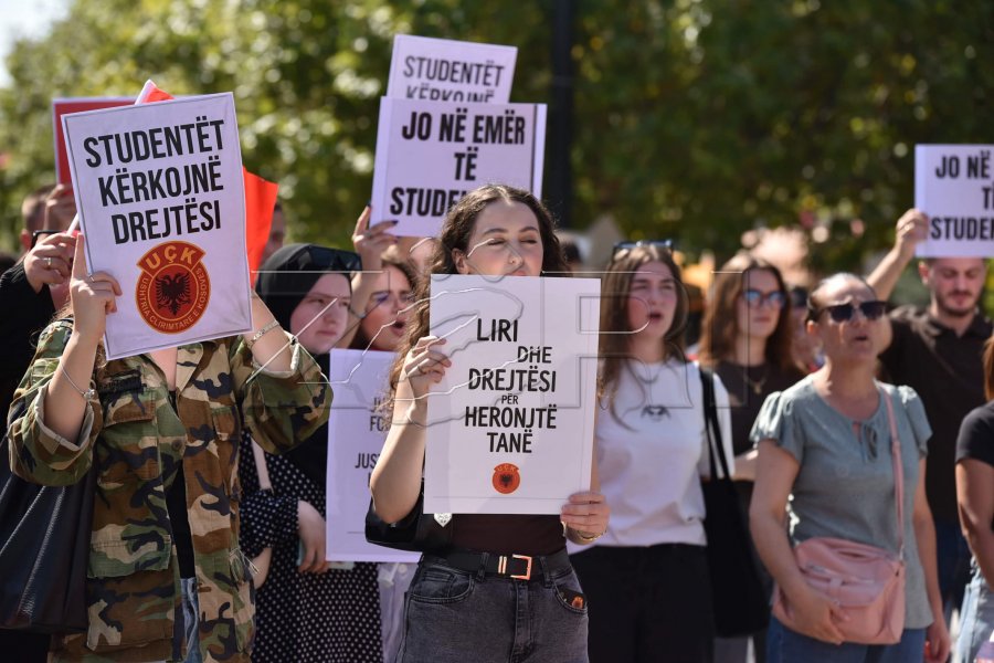 Studentët në mbështetje të protestës për UÇK-në, thirrje për mobilizim nesër në orën 08:00