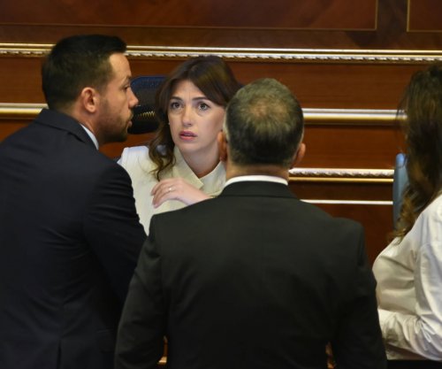 Haxhiu me thirrje: Merruni vesh për presidentin, mos e çoni vendin në zgjedhje