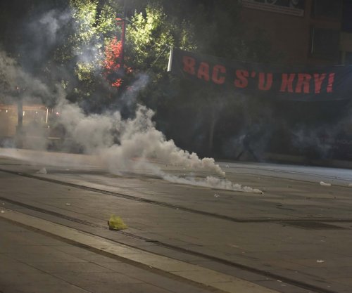 “S’ka ndodhur kurrë që gazi lotsjellës të hidhet nga ndërtesa e qeverisë”, Gruda me porosi për Kurtin e Sveçlën