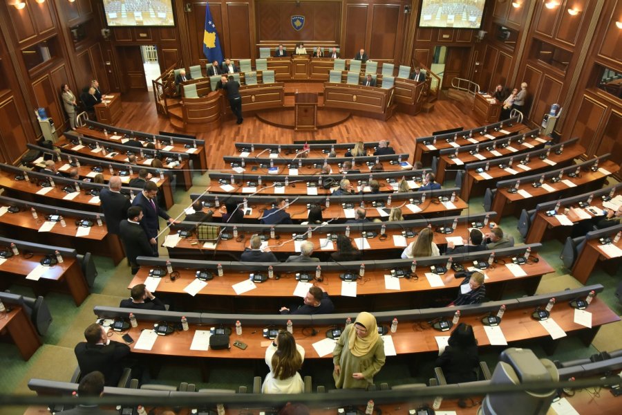 Ligji për Specialen në dorë të deputetëve, nis seanca e jashtëzakonshme