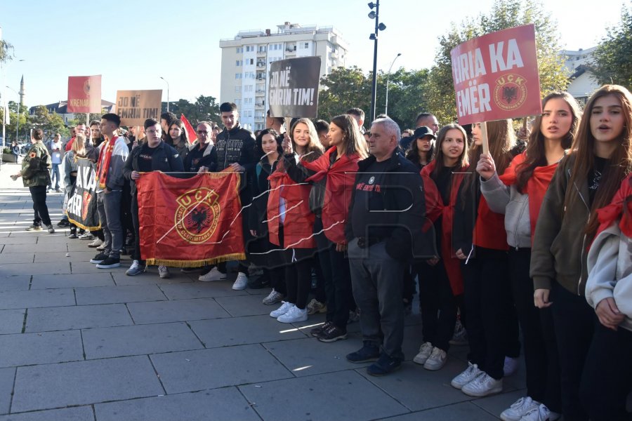 Shtohet numri i protestuesve para Kuvendit të Kosovës