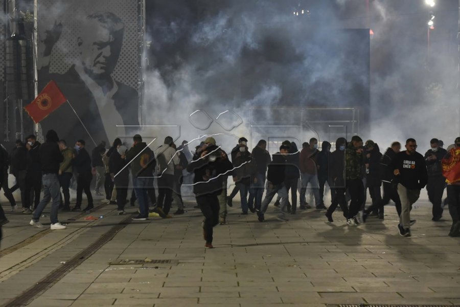 PDK: Qeveria të ndalë dhunën ndaj protestuesve dhe ta miratojë ligjin për mbrojtjen e UÇK-së