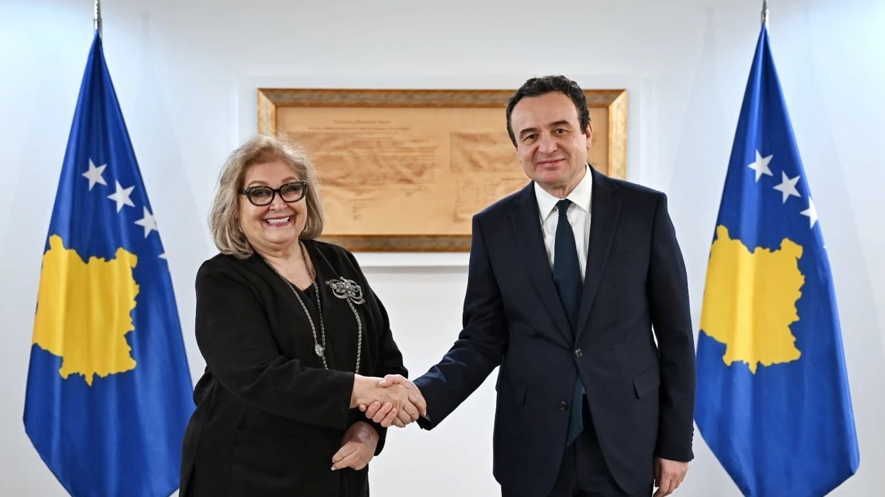 Kurti  Le ta bind Bedri Hamza Shiroka Pulën  ka qenë ministre e PDK së