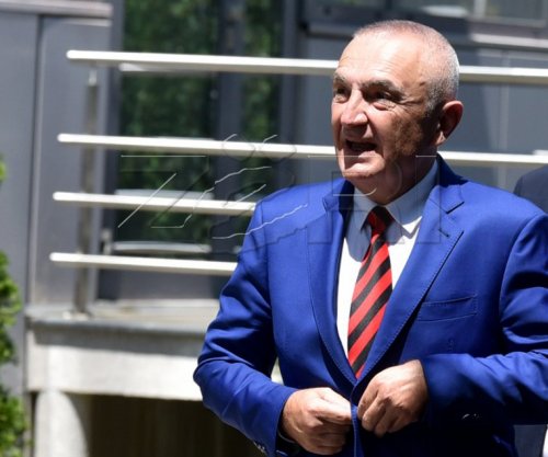 Ilir Meta nga burgu uron presidenten e re të Kosovës