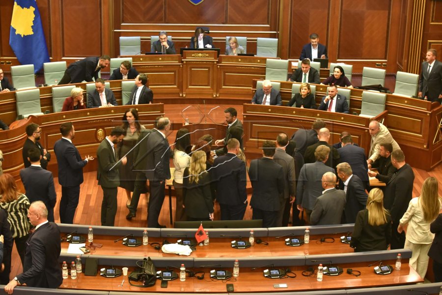Deputetët nisin të votojnë për presidenten e ardhshme të Kosovës