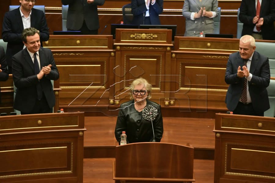 Cakolli  Vetëm deputetët mund ta kontestojnë zgjedhjen e presidentes  Shiroka Pula mbetet kushtetuese