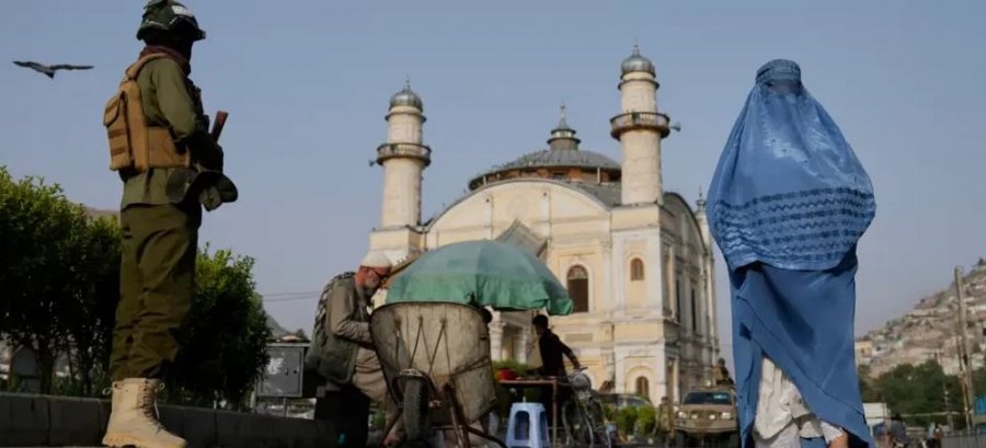 OKB  Mbi 50 gra u arrestuan në Afganistan për shkelje të kodit të veshjes