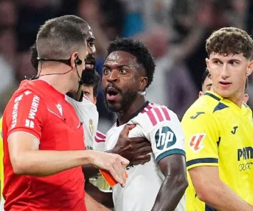Vinicius Jr rrezikon deri në katër ndeshje pezullim, mund të mungojë në “El Clasico”