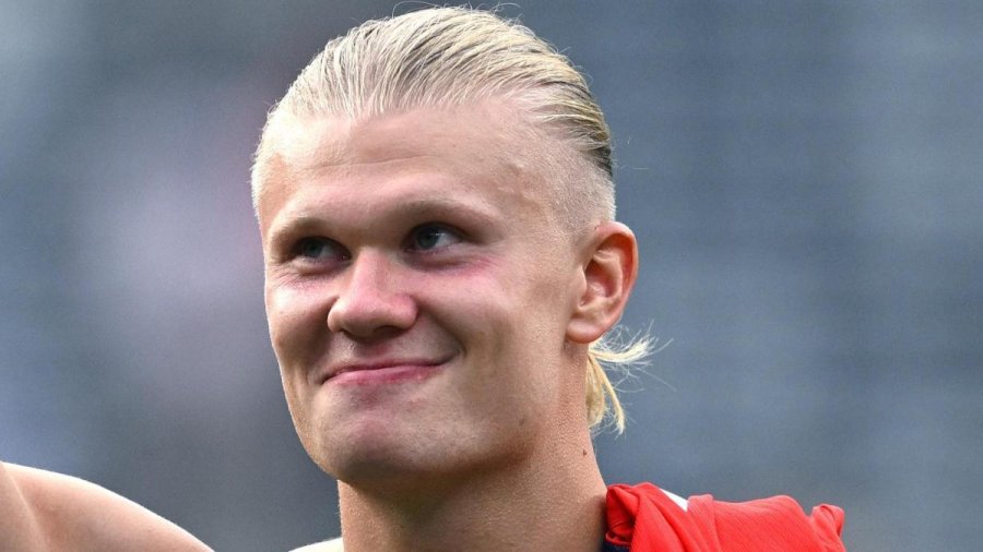 Haaland u dërgon mesazh tifozëve të Man Cityt: Të qëndrojmë të bashkuar dhe të buzëqeshim
