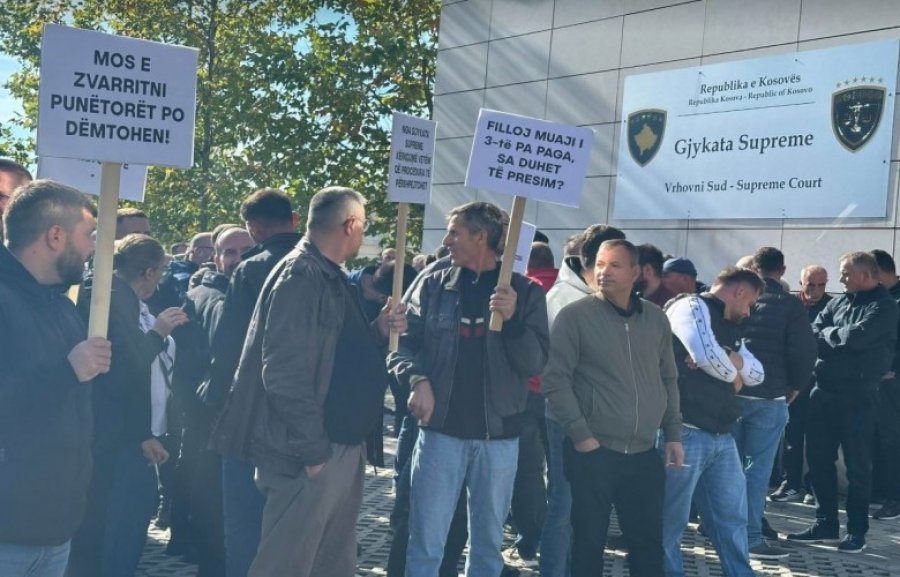 Punëtorët e NPB së protestojnë për pagat  Supremja premton trajtim me prioritet
