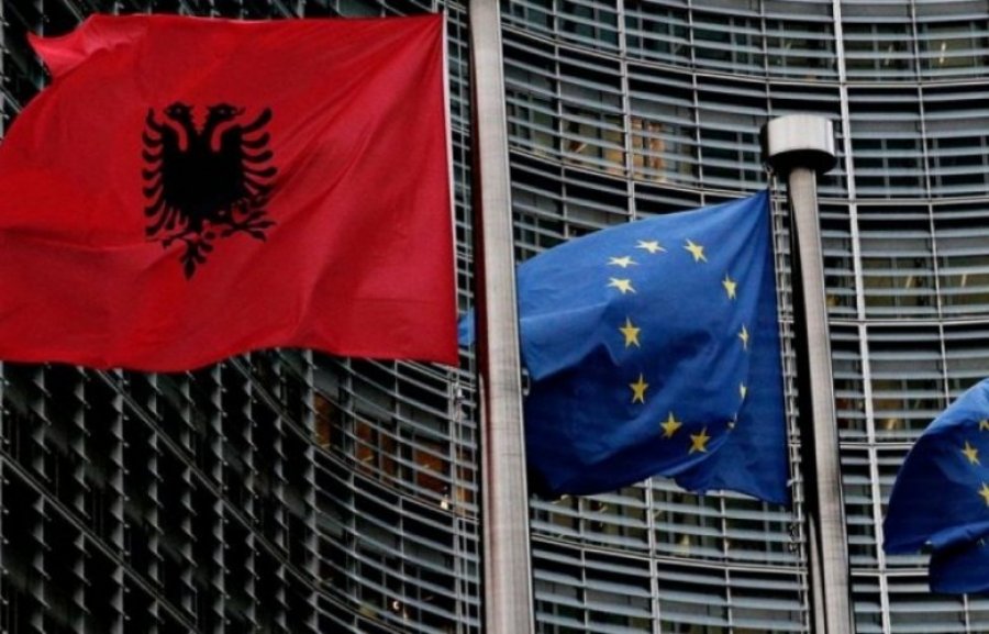Shqipëria harton ligj të ri për llogaritë bankare, në përputhje me kërkesat e BE