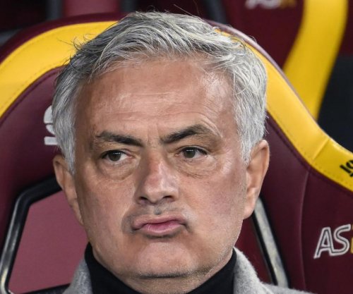 Mourinho thumbon me humor: Kujdes, taksistët mund të jenë tifozë të Lazios!
