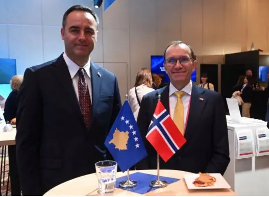 Konjufca takon homologun norvegjez, diskutohet rruga e Kosovës drejt BE-së