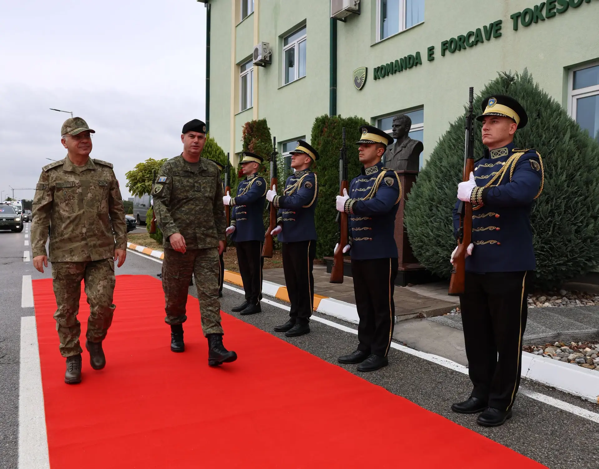 Komandanti turk viziton Komandën e Forcave Tokësore të FSK-së
