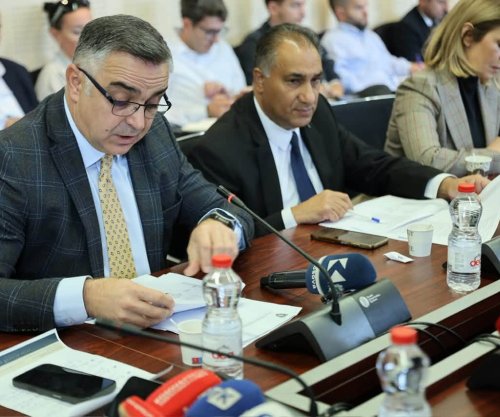 Tahiri kërkon ligj për deputetët dhe gjykatë kundër korrupsionit