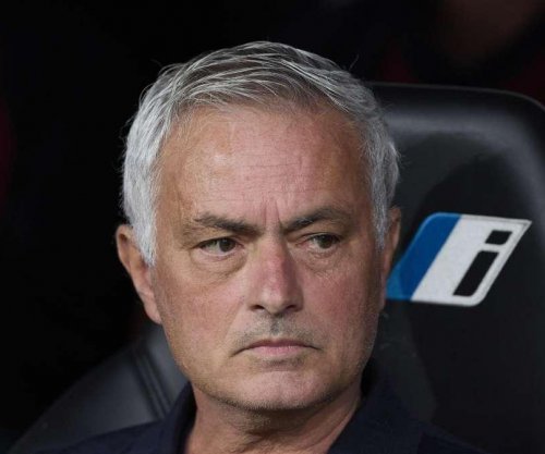 Mourinho: “Roma ishte superiore në gjithçka, por në fund lojtarët e saj ishin të vdekur”