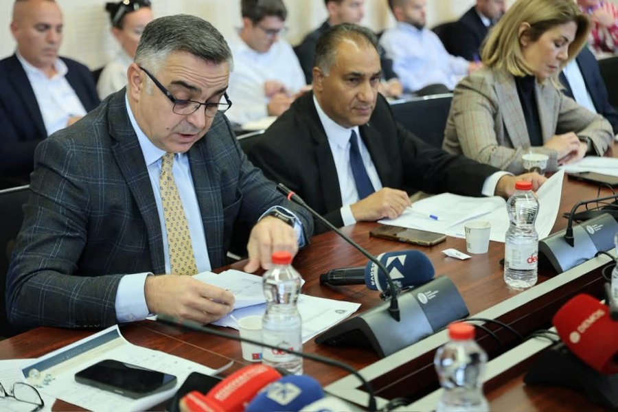 tahiri-kerkon-ligj-per-deputetet-dhe-gjykate-kunder-korrupsionit