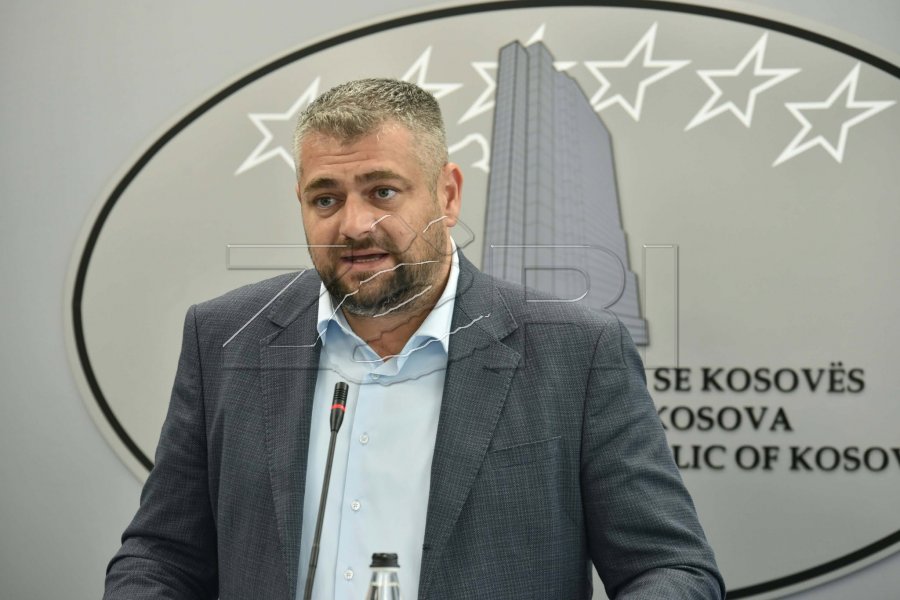 Hoti, skeptik për ndryshimet në Ligjin për Dhomat e Specializuara