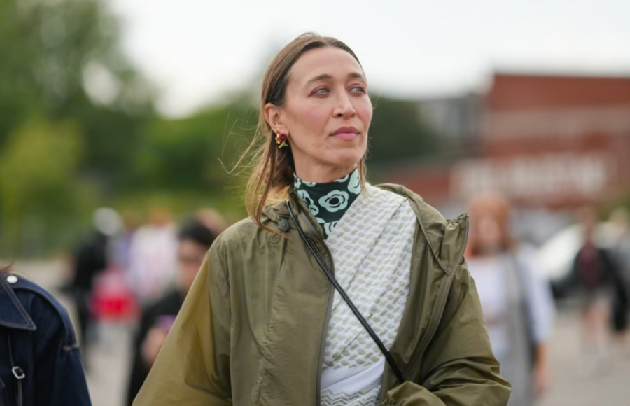 alana-motra-e-bella-dhe-gigi-hadid-perplaset-me-gjigantin-botues-terhiqet-libri-per-palestinen