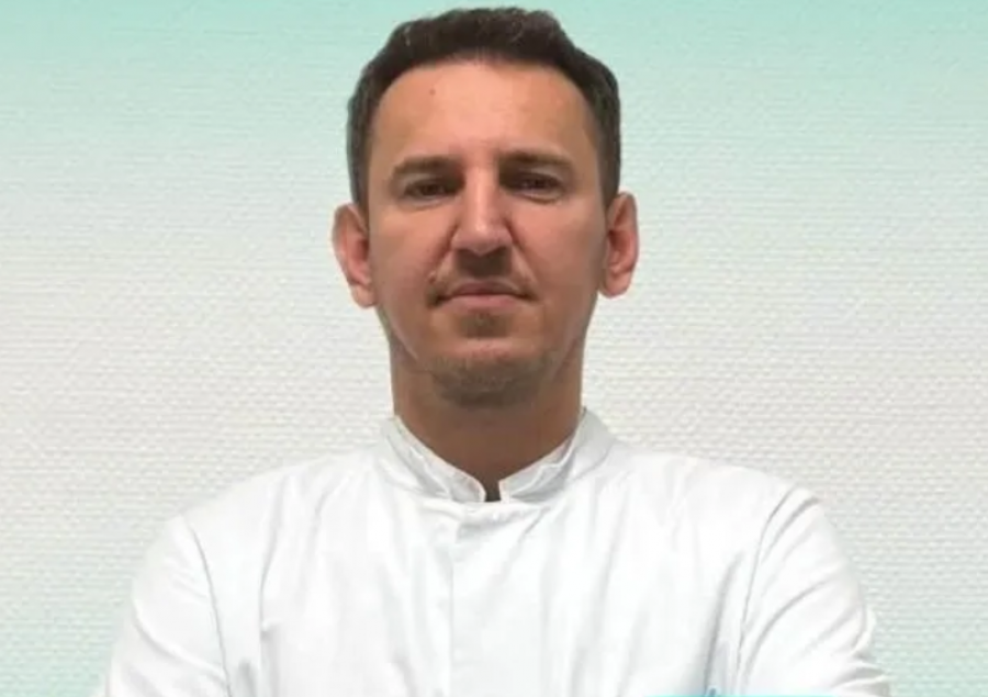 Dr. Rilind Zenelaj, kirurgu shqiptar në Gjermani, nga profesioni, humanizmi dhe atdhetarizmi