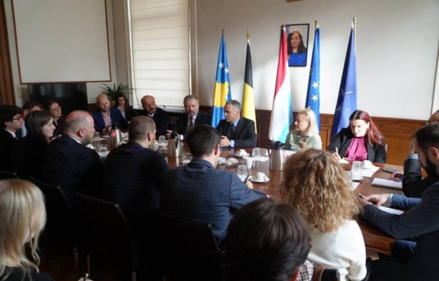 Zulfaj në Bruksel kërkon avancimin e statusit të Kosovës në vend kandidat për BE