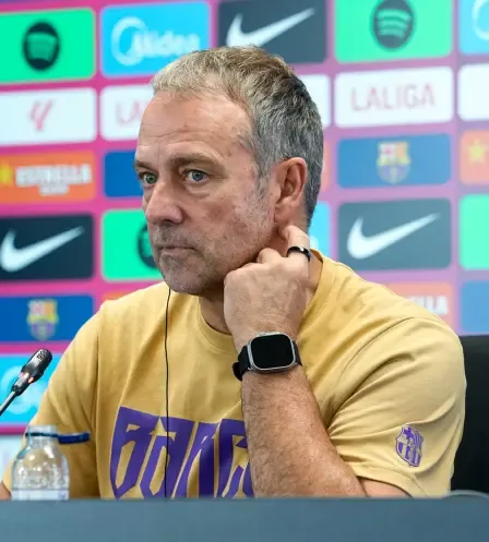 Flick distancohet nga ankesat e Mourinhos: “I them ekipit se nuk ka justifikime”