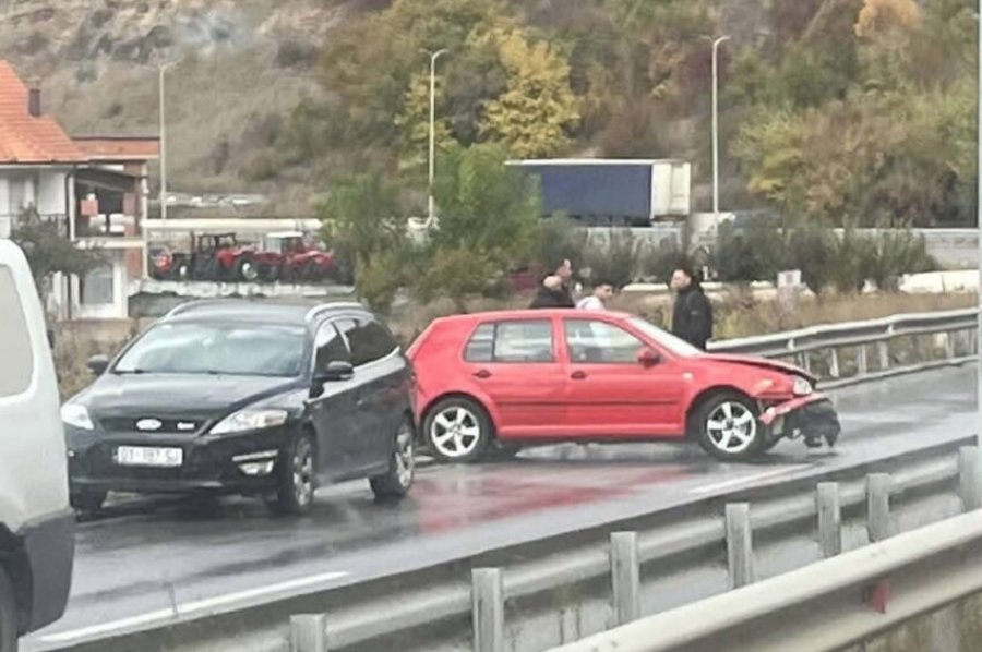 dy-aksidente-trafiku-ne-rrugen-prishtine-podujeve