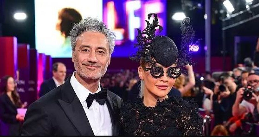 ne-premieren-e-filmit-te-bashkeshortit-rita-ora-ne-qender-te-vemendjes
