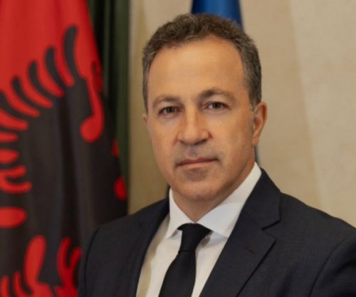 Protestat në Shqipëri, Peleshi apel për dialog: Çdo orë që kalon e bën më të vështirë