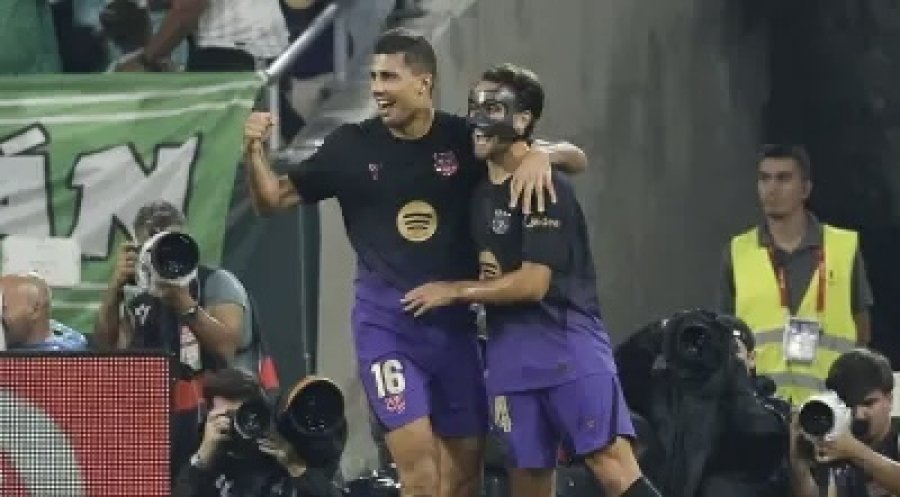 Barcelona i kryen ekzaminimet mjekësore, Flick në pritje të lajmeve për Garcian, Kounden dhe Martinin