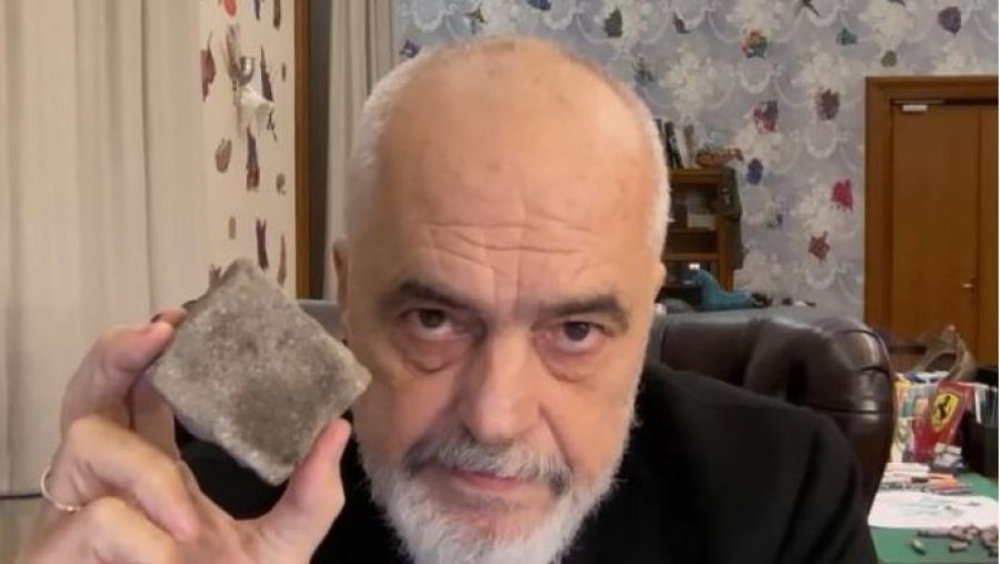 Rama: Mijëra gurë e sende të tjera rrezik për jetën e efektivëve, kjo dhunë e verbër s’ka lidhje me studentët